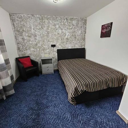 Kompfort Business Apartment Wertheim Bagian luar foto